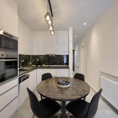 Apartament Mango & By Halu! *