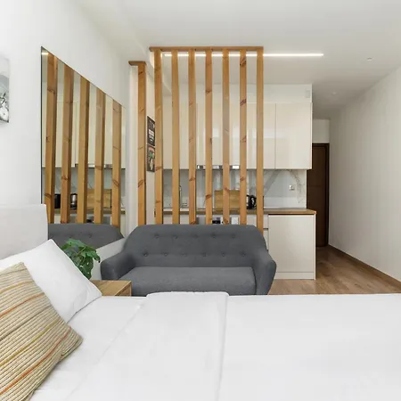 Mango & By Halu! Apartment Thessaloniki